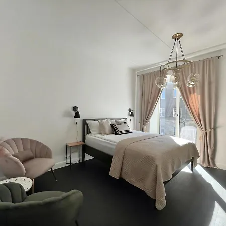 Vh Reimani Apartment